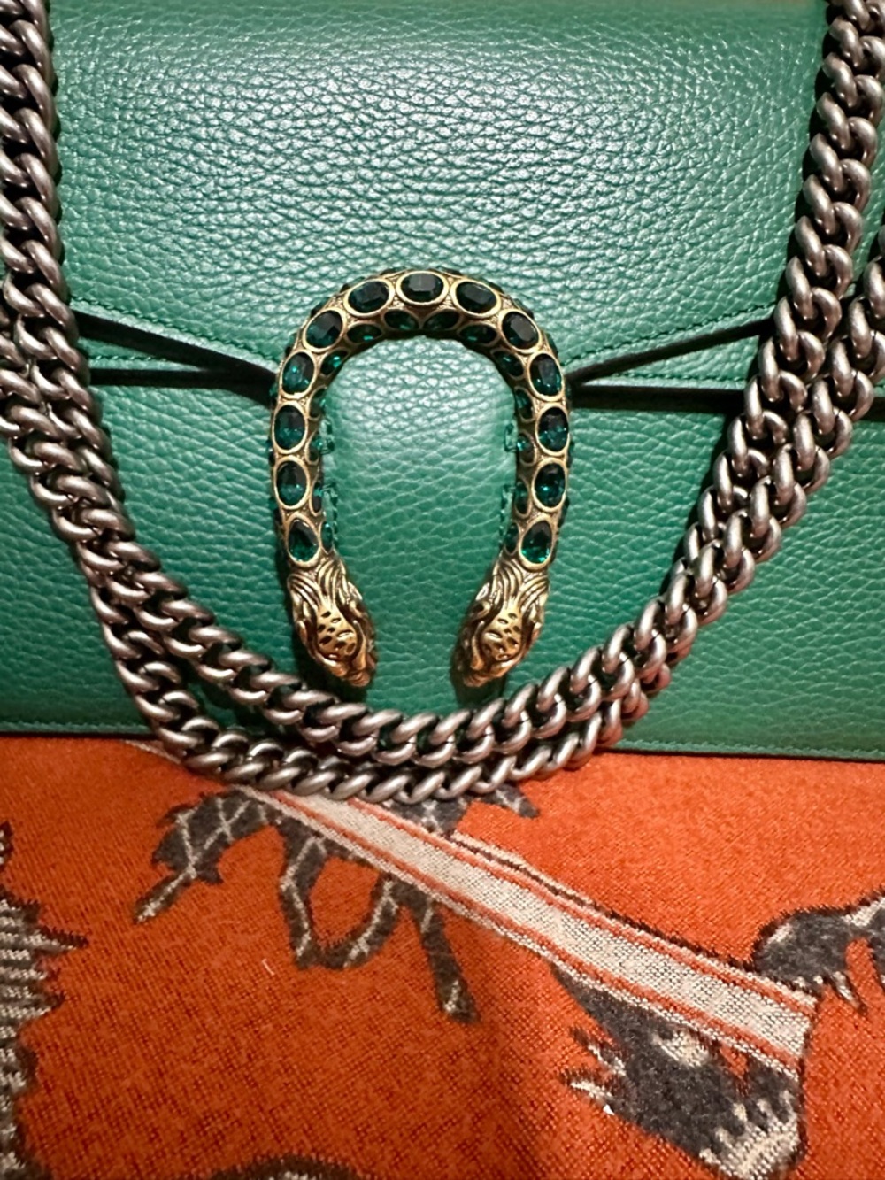 GUCCI ❤️🌟GREEN DIONYSUS W/ EMERALD STONES JEWELED TIGER HEAD FLAP BAG ⭐️ - Picture 2 of 15